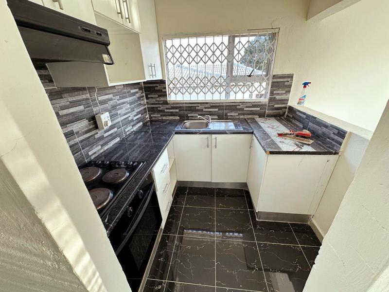 To Let 2 Bedroom Property for Rent in Northcrest Eastern Cape